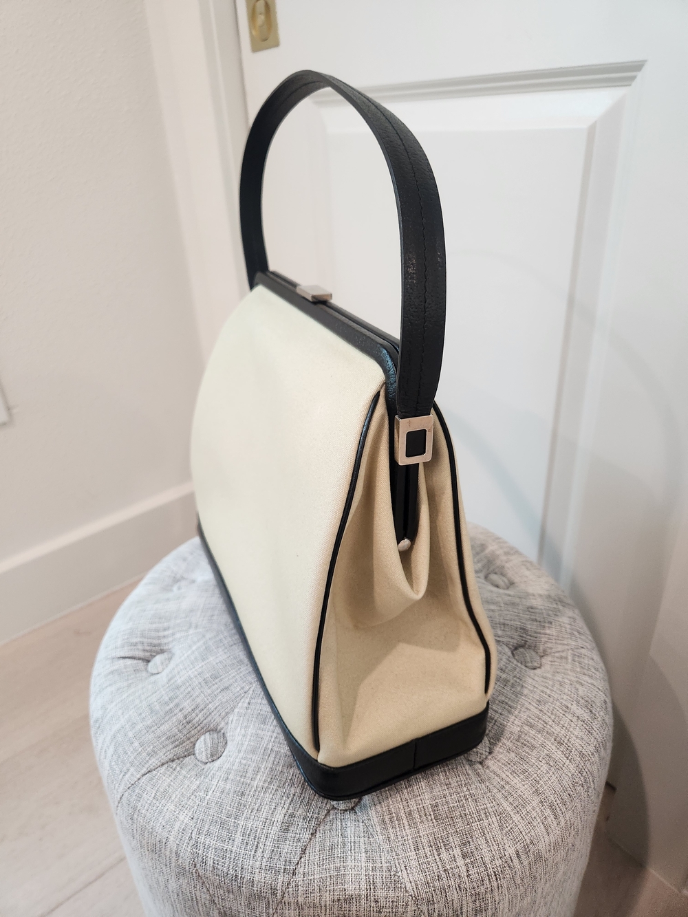Vintage 1950s Canvas Suarez Cream and Black Structured Top-Handle Shoulder Bag